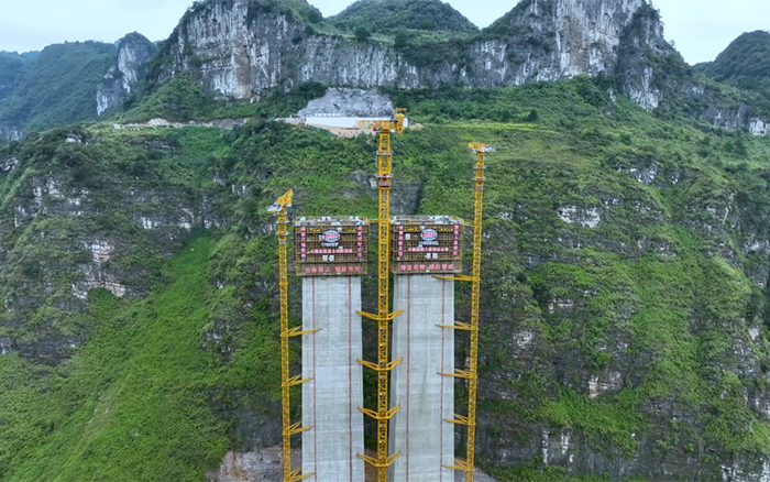 ?塔立山河！徐工塔機(jī)挑戰(zhàn)“世界之最”