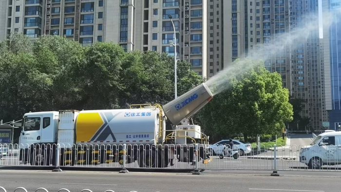 徐工多功能抑塵車，助力家鄉(xiāng)徐州環(huán)境，更“凈”一步！